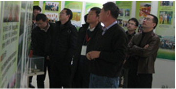 四川省农科院领导来公司参观指导